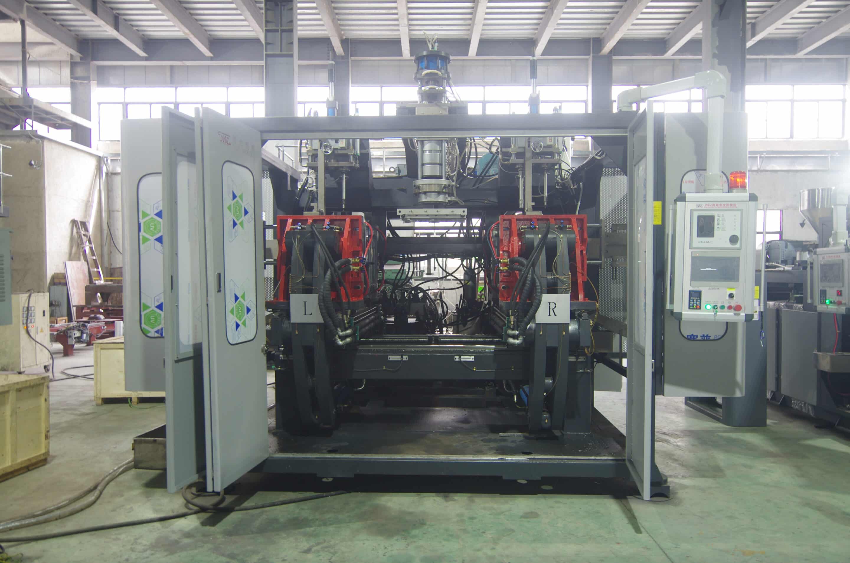 Machines de moulage par soufflage sur mesure