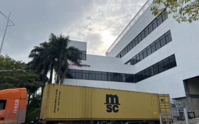 Çin'den Ekstrüzyon Şişirme Makinesi Satın Almak: Bir 2025 Üreticisinin Kılavuzu