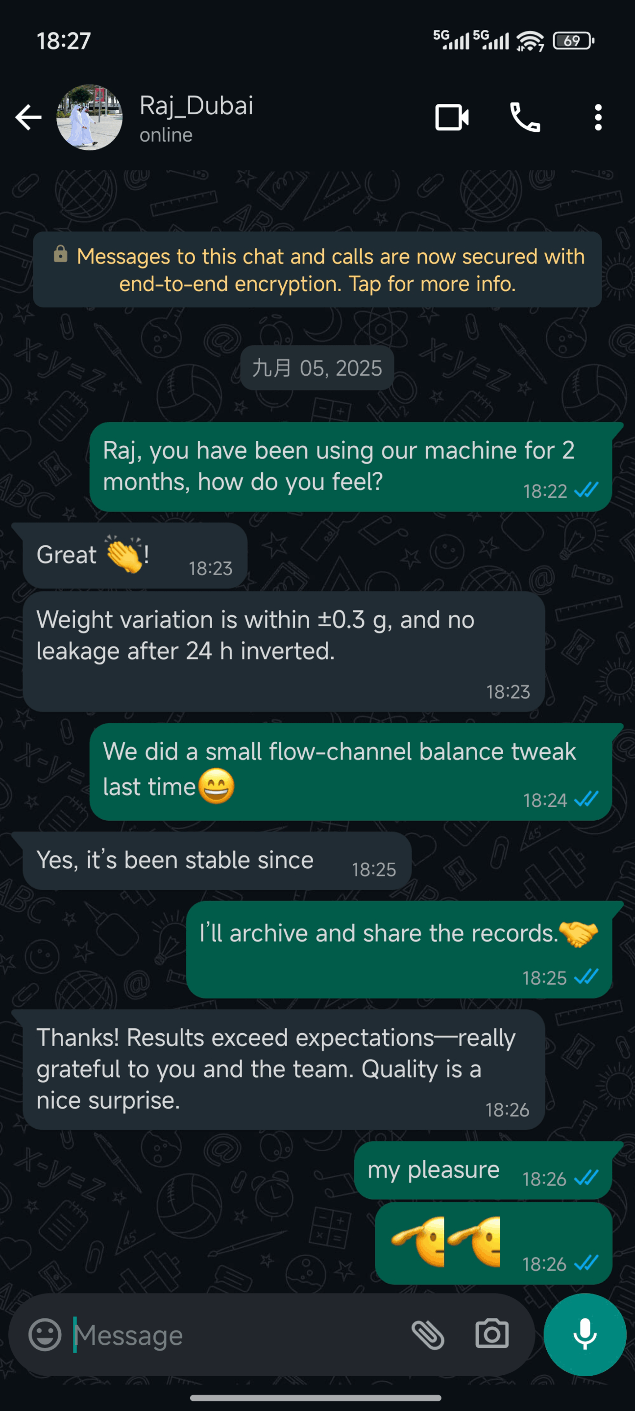 WhatsApp chat about new stretch blow molding machine with positive feedback on performance