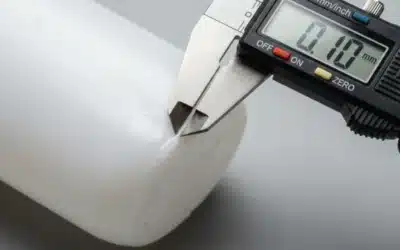 Comment vérifier la précision de l'ébavurage automatique dans le moulage par soufflage entièrement électrique ?