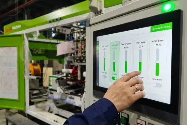 Independent Layer Flow Adjustment Interface for independent flow ratio adjustment of layers on an all-electric co-extrusion machine (ID#3)